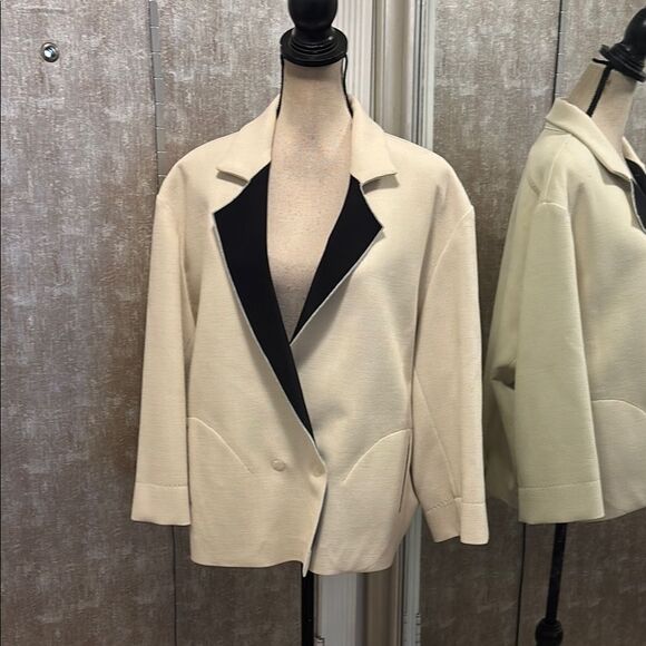 Roland Mouret Cream and Black Jacket, US12 - Picture 1 of 12
